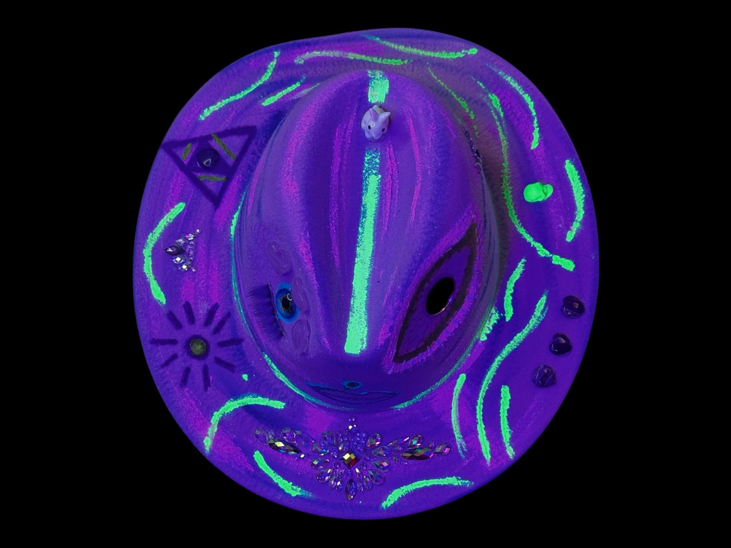 Psychedelic Glow in the Dark Neon Lavender Face Hat – Eye & Bunny Festival Fedora, UV Reactive, Handpainted by Ilgaz Kuren – Modifiable Size