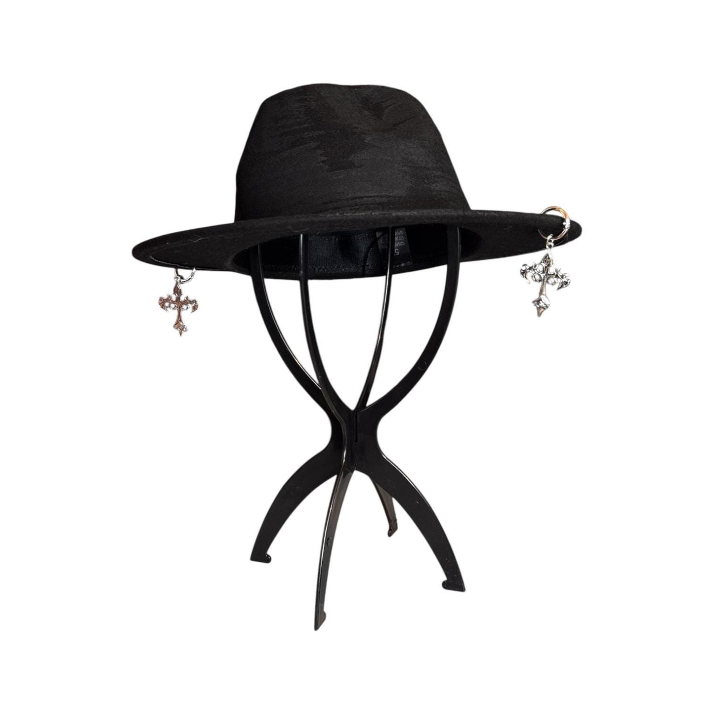 Gothic Cross Charm Black Hat – Spooky Halloween Costume Accessory