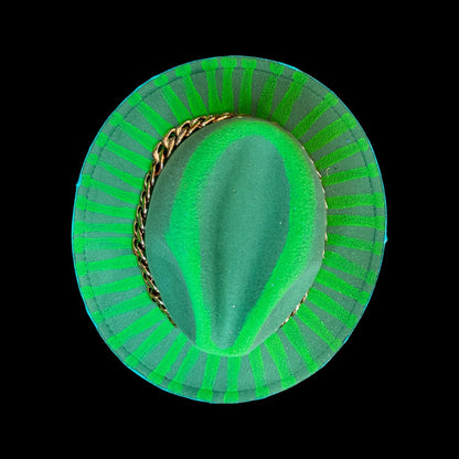 Emerald Ray | Hand-Painted Green Fedora with Neon Radiance, Gold Chain Accent & Festival Glow – Qreine Hats by Ilgaz Kuren