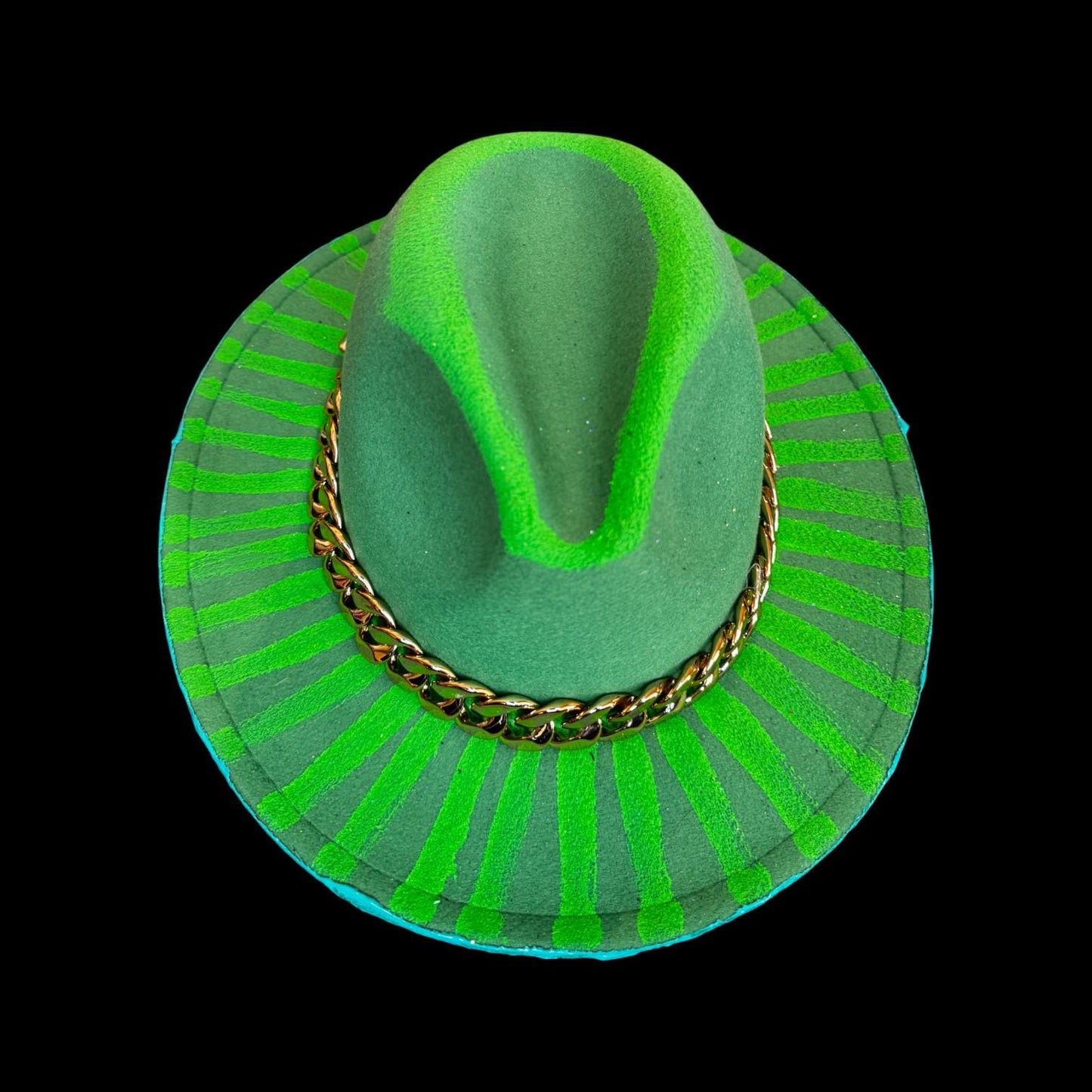 Emerald Ray | Hand-Painted Green Fedora with Neon Radiance, Gold Chain Accent & Festival Glow – Qreine Hats by Ilgaz Kuren