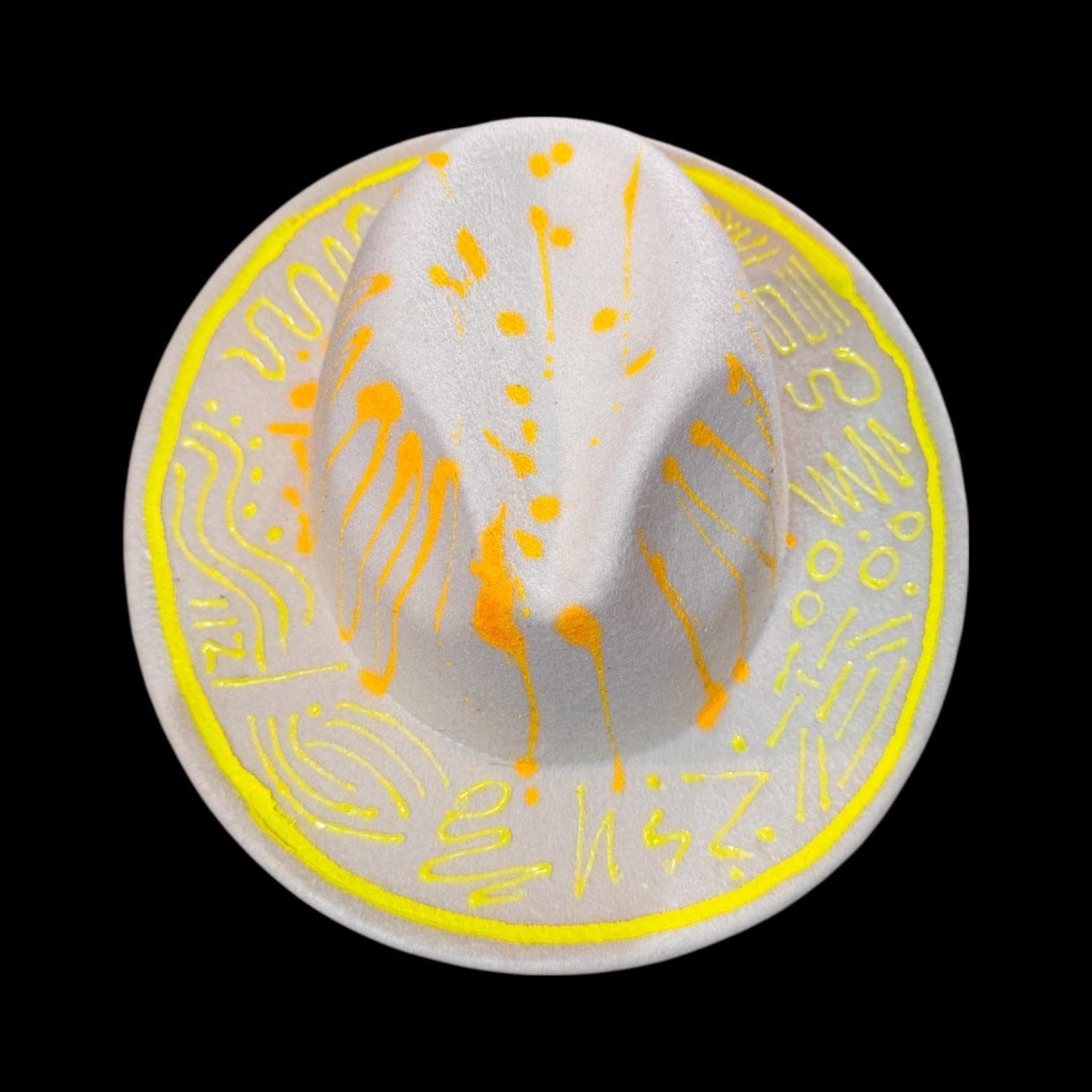 Eclipse Oracle – The Neon Seer’s Crown